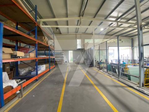 Armazém À Venda Zona Industrial de Baguim do Monte - Gondomar