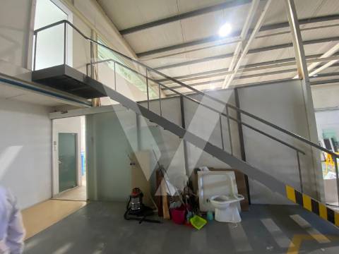 Armazém À Venda Zona Industrial de Baguim do Monte - Gondomar