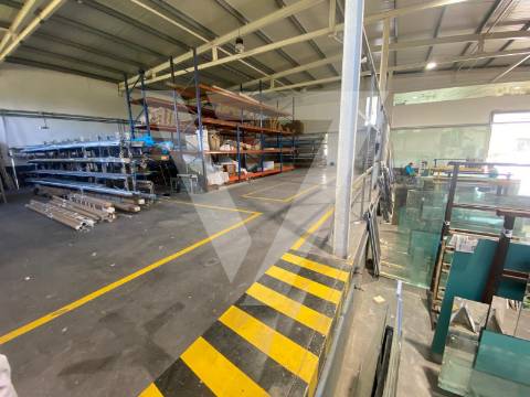 Armazém À Venda Zona Industrial de Baguim do Monte - Gondomar