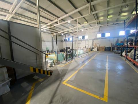 Armazém À Venda Zona Industrial de Baguim do Monte - Gondomar