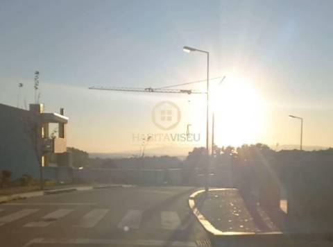 Lote de Terreno  Venda em Mundão,Viseu