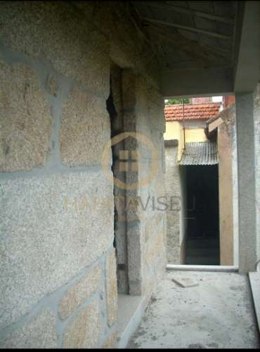 Moradia Rústica T3 Venda em Santar e Moreira,Nelas