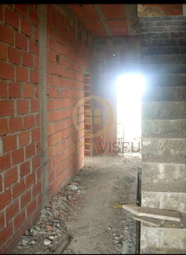 Moradia Rústica T3 Venda em Santar e Moreira,Nelas