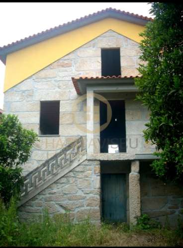 Moradia Rústica T3 Venda em Santar e Moreira,Nelas