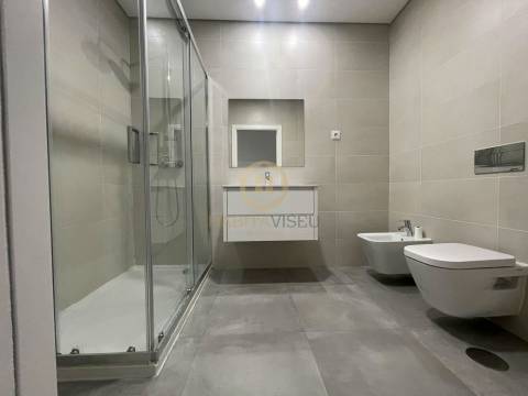 Apartamento T2 Arrendamento em Ranhados,Viseu