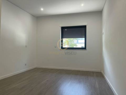 Apartamento T2 Arrendamento em Ranhados,Viseu