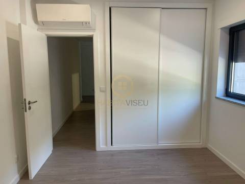 Apartamento T2 Arrendamento em Ranhados,Viseu