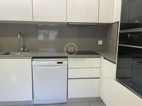 Apartamento T2 Arrendamento em Ranhados,Viseu