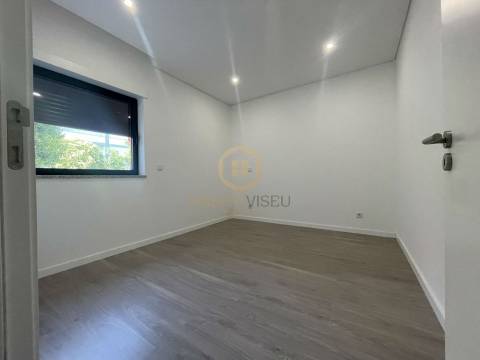 Apartamento T2 Arrendamento em Ranhados,Viseu