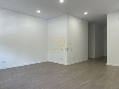 Apartamento T2 Arrendamento em Ranhados,Viseu