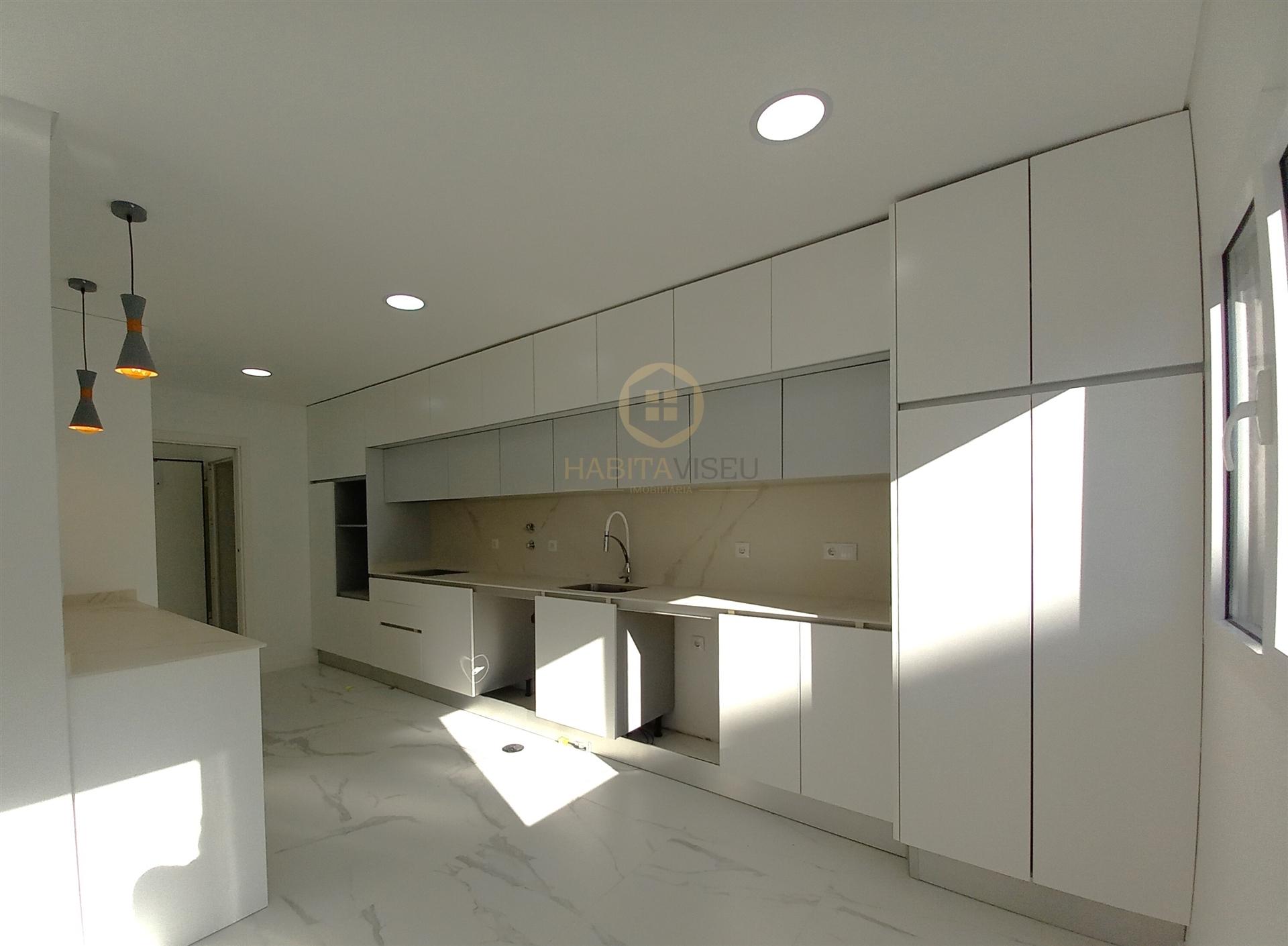 Apartamento T2 Venda em Repeses e São Salvador,Viseu