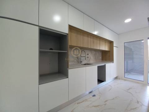 Apartamento T3 Venda em Repeses e São Salvador,Viseu