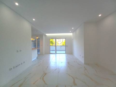 Apartamento T3 Venda em Repeses e São Salvador,Viseu