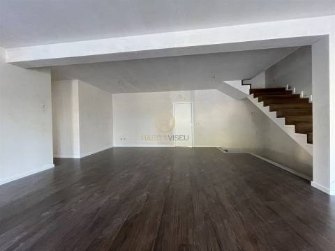 Moradia em Banda T3 Venda em Abraveses,Viseu