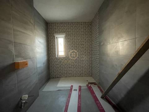 Moradia em Banda T3 Venda em Abraveses,Viseu