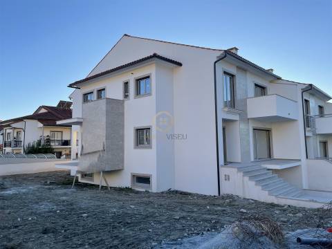 Moradia em Banda T3 Venda em Abraveses,Viseu