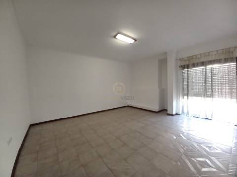 Apartamento T3 Arrendamento em Viseu,Viseu