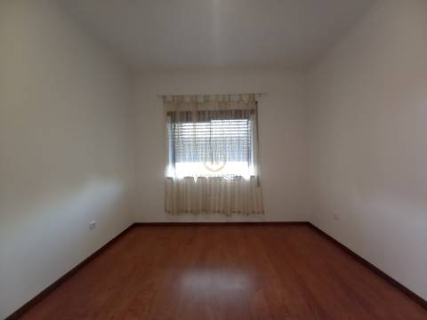 Apartamento T3 Arrendamento em Viseu,Viseu