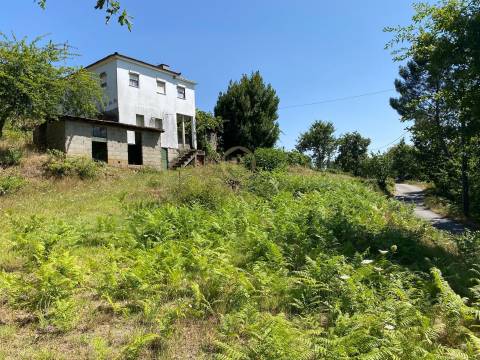 Moradia Isolada T2+1 Venda em Sul,São Pedro do Sul