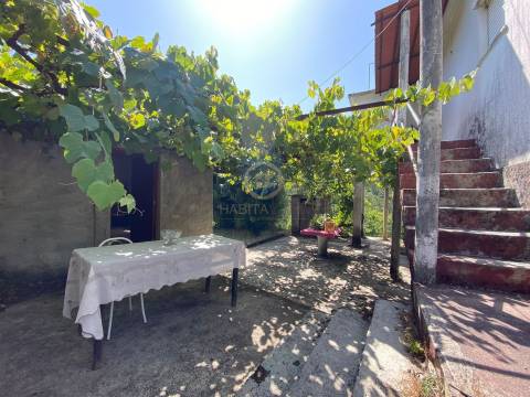 Moradia Isolada T2+1 Venda em Sul,São Pedro do Sul