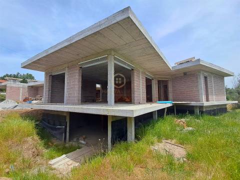Moradia Isolada T3 Venda em Faíl e Vila Chã de Sá,Viseu