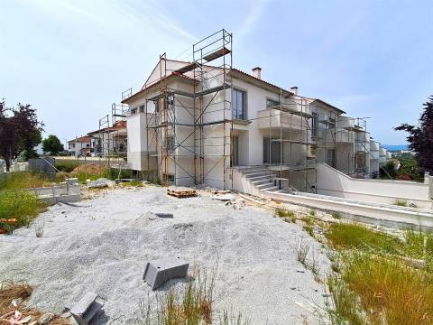 Moradia em Banda T3 Venda em Abraveses,Viseu