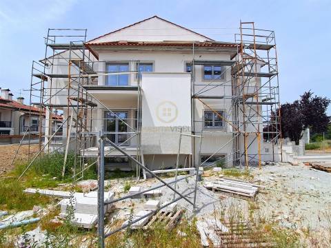 Moradia em Banda T3 Venda em Abraveses,Viseu