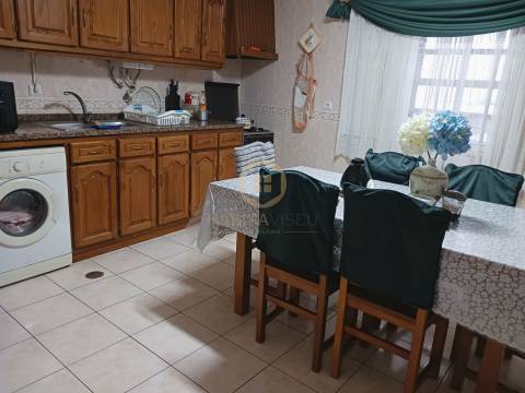 Apartamento T3 Venda em Viseu,Viseu