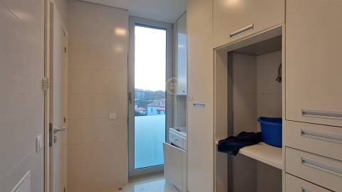 Penthouse T4 no centro de Viseu