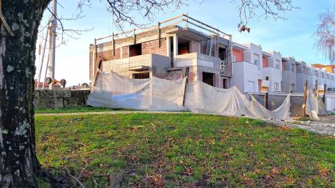 Moradia em Banda T4 Venda em Mundão,Viseu