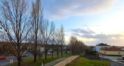 Moradia em Banda T4 Venda em Mundão,Viseu