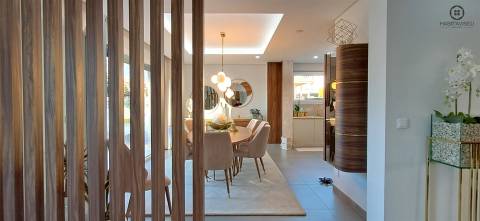 Moradia T5 de Luxo, Piscina e Jardim