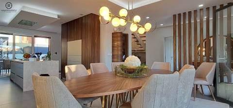 Moradia T5 de Luxo, Piscina e Jardim