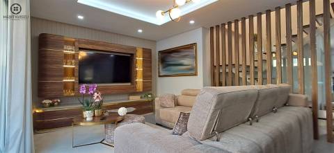 Moradia T5 de Luxo, Piscina e Jardim