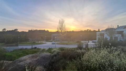 Lote de Terreno  Venda em Mundão,Viseu