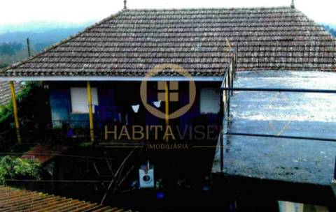 Moradia Devoluta T3 Venda em Queirã,Vouzela