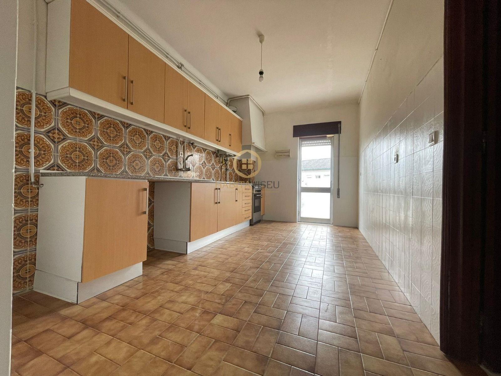 Apartamento T3 Arrendamento em Campo,Viseu