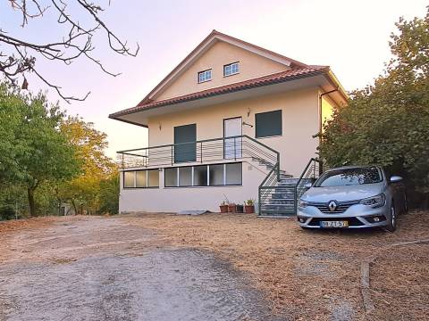 Quinta T5 Venda em Povolide,Viseu