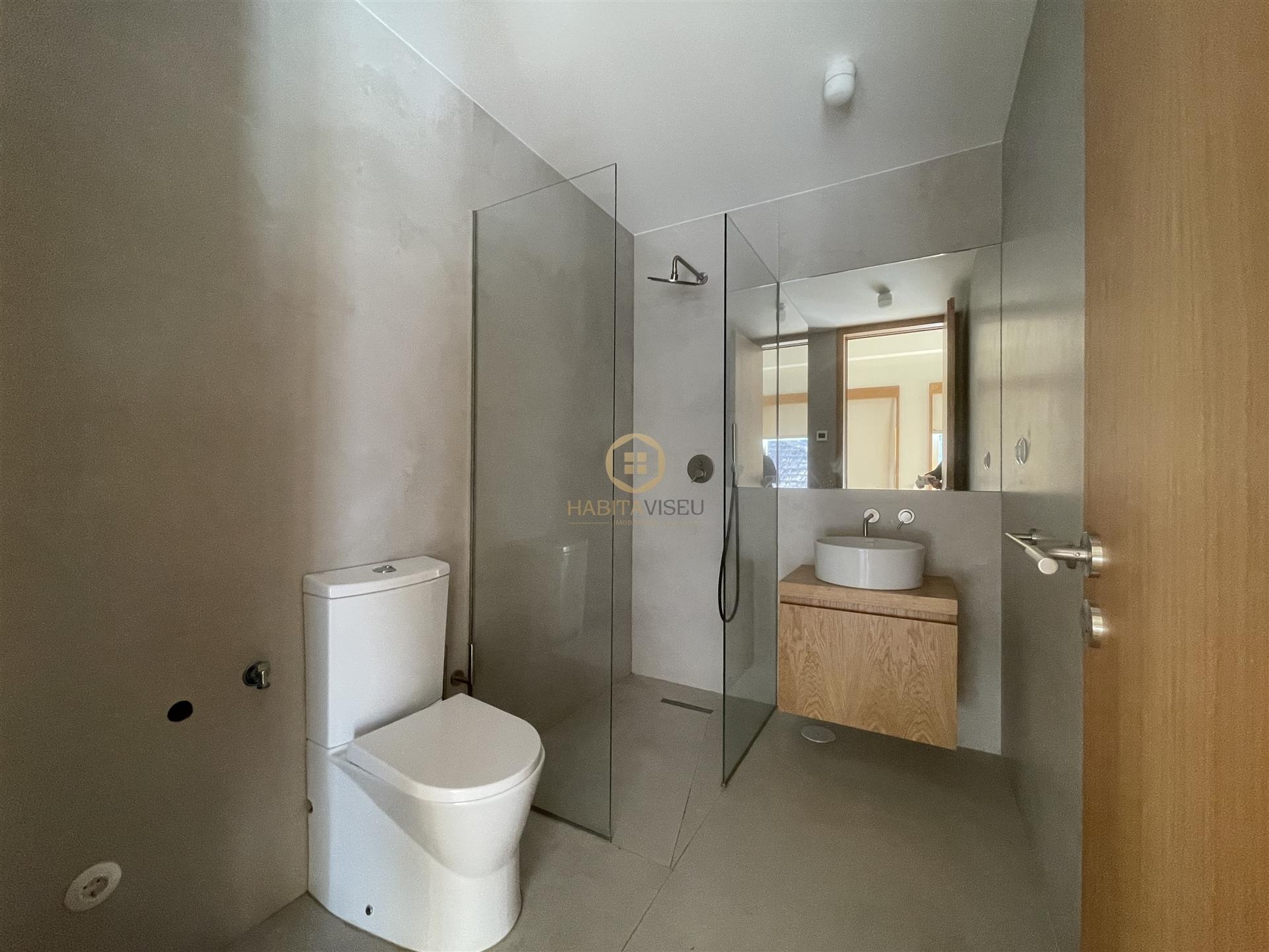 Apartamento T1 DUPLEX Arrendamento em Viseu,Viseu