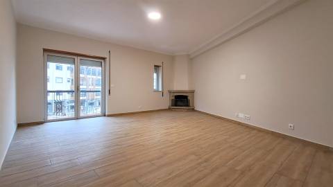 Apartamento T3 Arrendamento em Viseu,Viseu