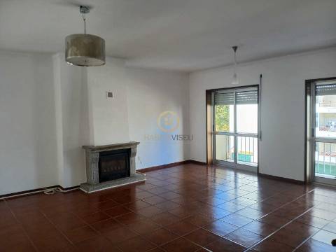 Apartamento T3 Arrendamento em Viseu,Viseu
