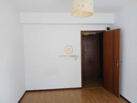 Apartamento T3 Arrendamento em Viseu,Viseu