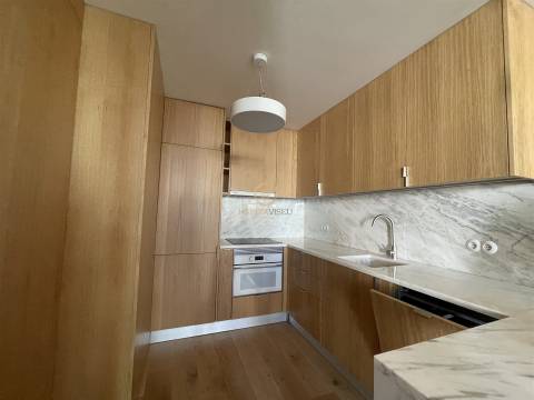 Apartamento T3 Arrendamento em Viseu,Viseu