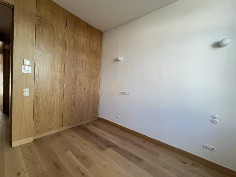 Apartamento T3 Arrendamento em Viseu,Viseu