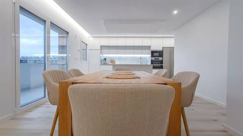 Apartamento T4 Venda em Repeses e São Salvador,Viseu