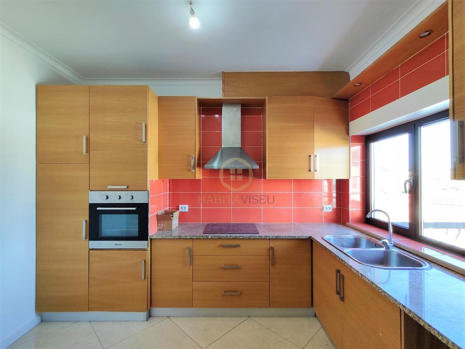 Apartamento T3 Arrendamento em Viseu,Viseu