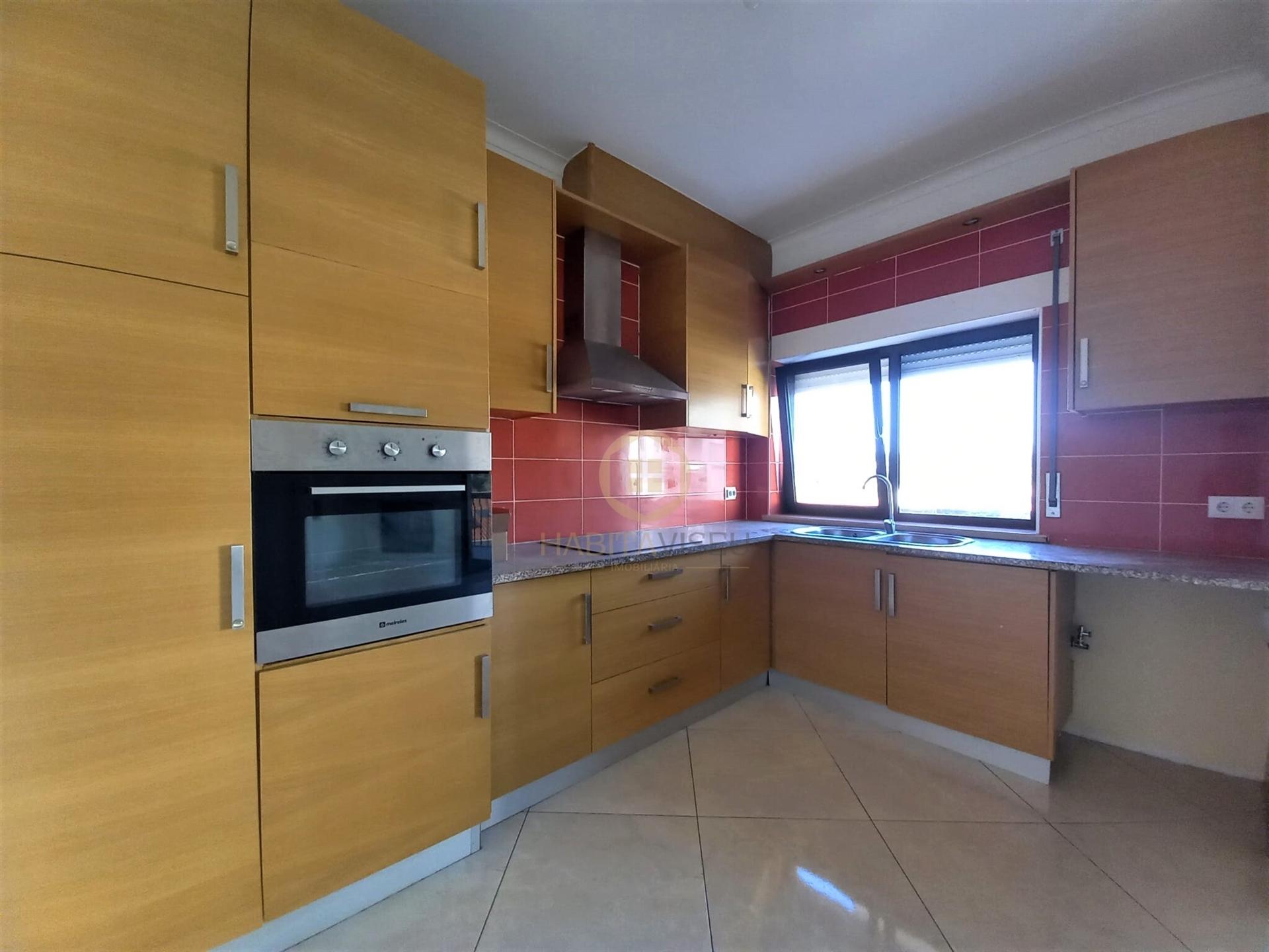 Apartamento T3 Arrendamento em Viseu,Viseu