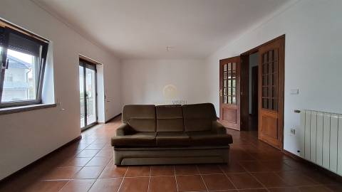 Andar Moradia T3 Arrendamento em Viseu,Viseu