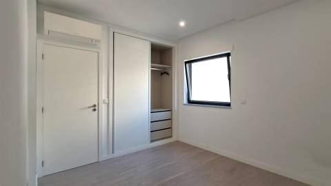 Apartamento T2 Arrendamento em Ranhados,Viseu