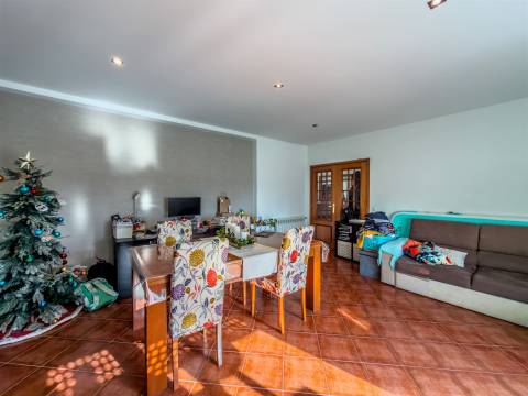 T3 Com Grande Terraço